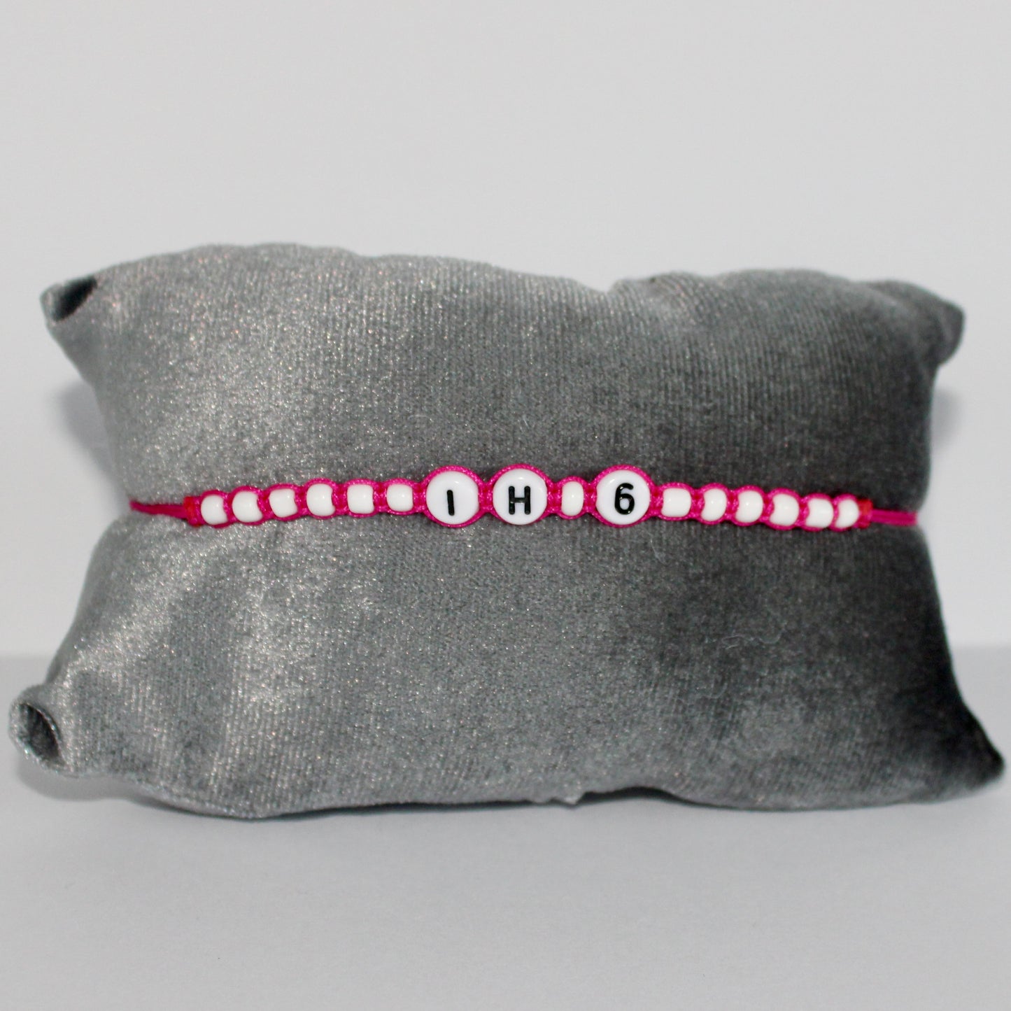 Isack Hadjar 6 Racing Bulls Miami 25 Bracelet